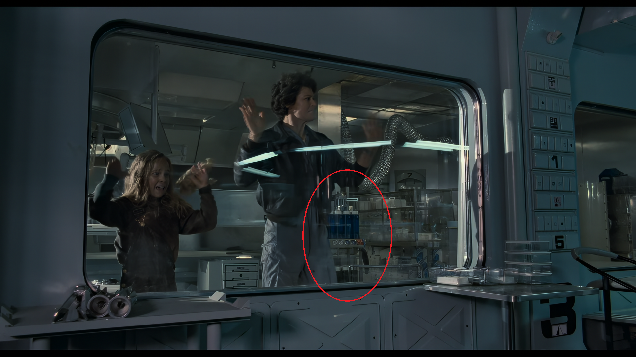 Another Cavendish 250 appearing in the film Aliens (1986), during the medbay scene with Ripley and Newt - see external links