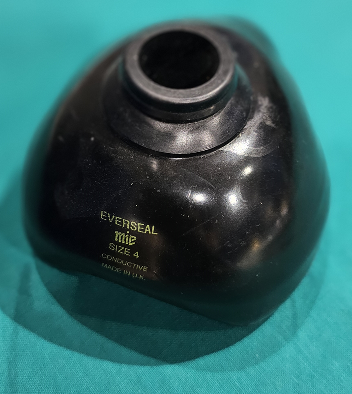 MIE Everseal Mask Size 4 at the Association of Anaesthetists Heritage Centre in London #1